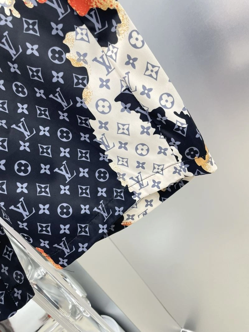 Vibrant Louis Vuitton Short Pants 137368