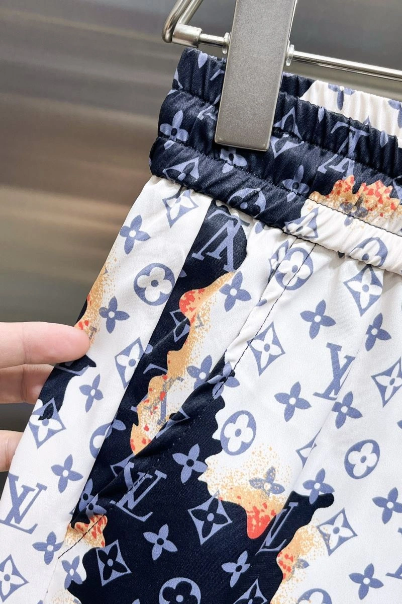 Louis Vuitton Short Pants Resilient 137365