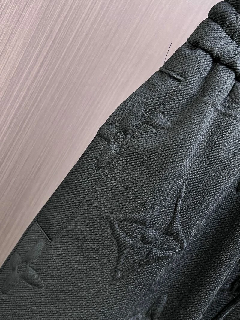 Neat Louis Vuitton Short Pants 137362