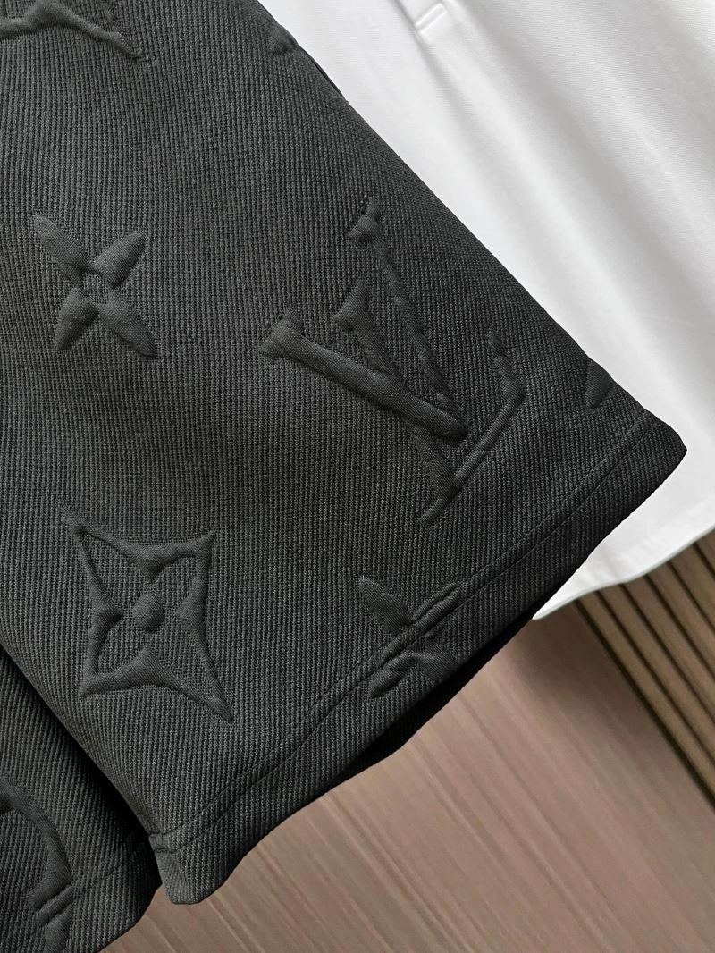 Neat Louis Vuitton Short Pants 137362