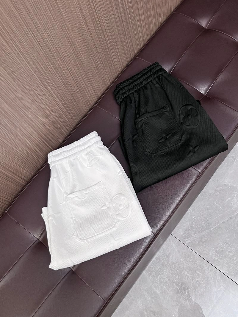 Unisex Louis Vuitton Short Pants 137360