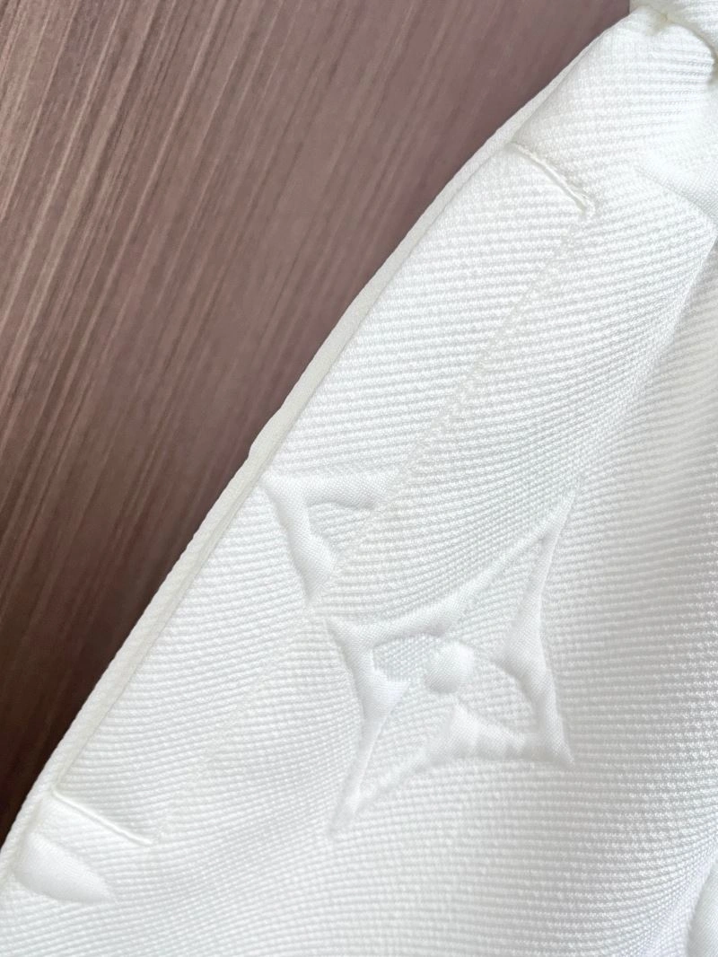 Unisex Louis Vuitton Short Pants 137360