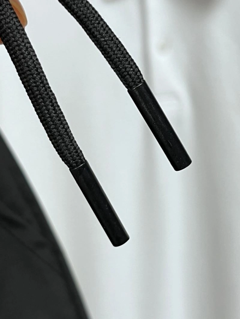 Bold Louis Vuitton Short Pants 137356