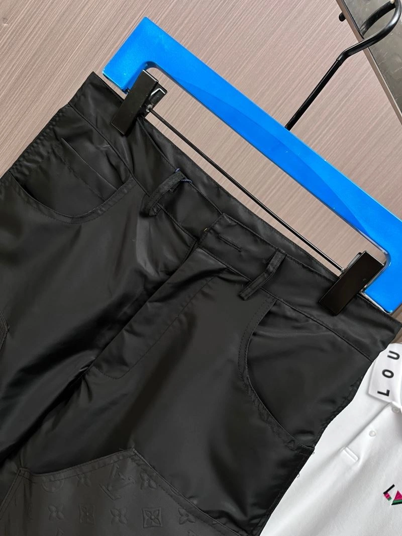 Louis Vuitton Short Pants Sophisticated 137361