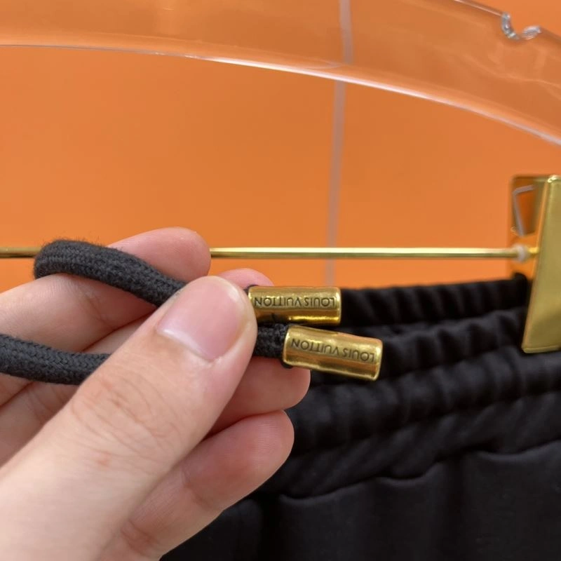 Modern Louis Vuitton Short Pants 137385