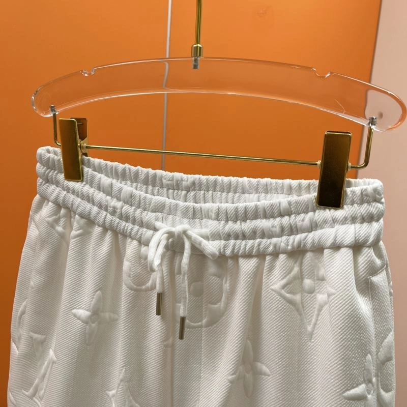 UrbanChic Louis Vuitton Short Pants 137354
