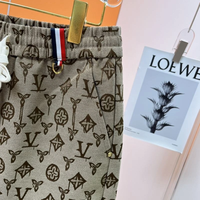 Louis Vuitton Short Pants Casual 137350