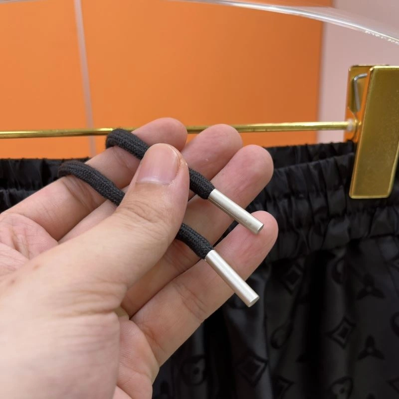 Attractive Louis Vuitton Short Pants 137346