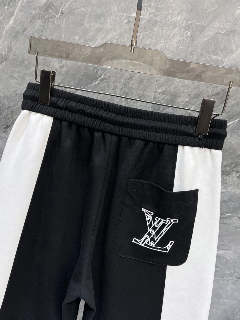 Casual Louis Vuitton Short Pants 136457