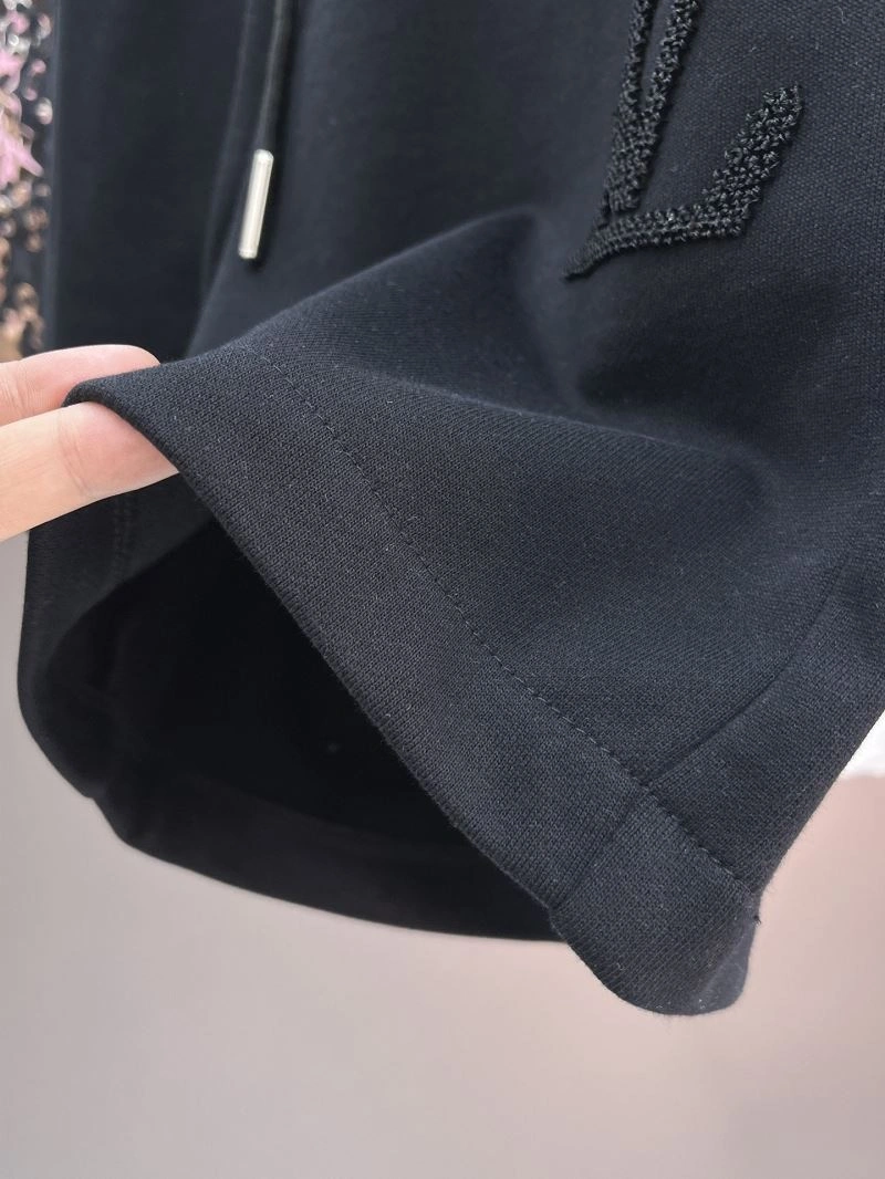 Effortless Louis Vuitton Short Pants 136454
