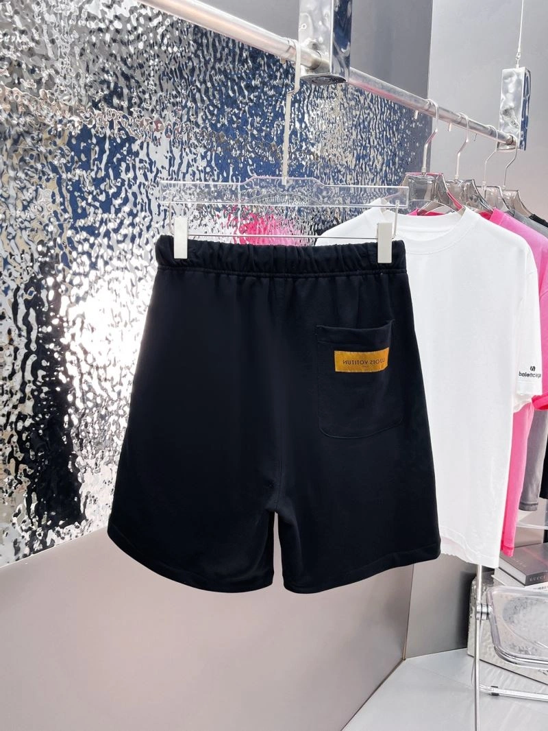 Effortless Louis Vuitton Short Pants 136454