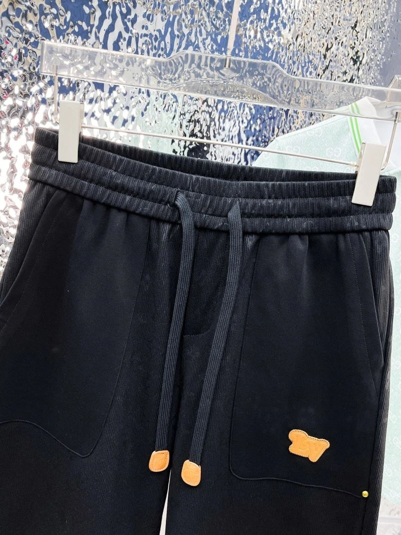 Louis Vuitton Short Pants WeatherProof 136451