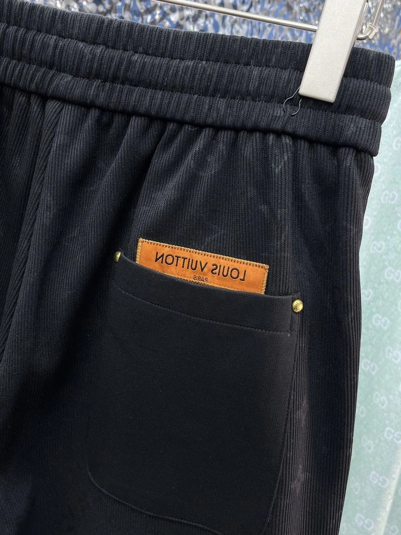 Louis Vuitton Short Pants WeatherProof 136451