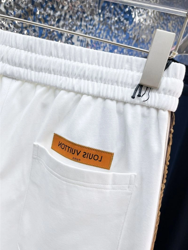 Minimalist Louis Vuitton Short Pants 136445
