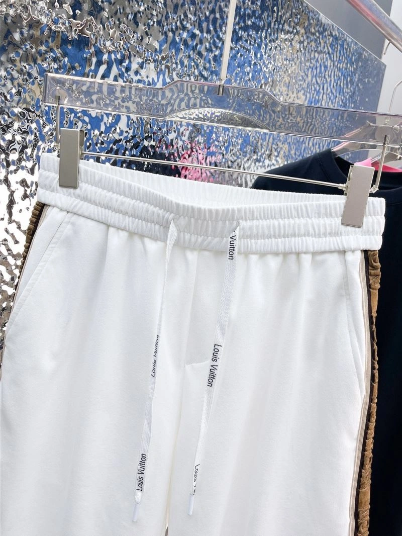 Minimalist Louis Vuitton Short Pants 136445