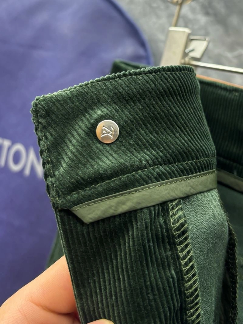 MultiPurpose Louis Vuitton Short Pants 136446