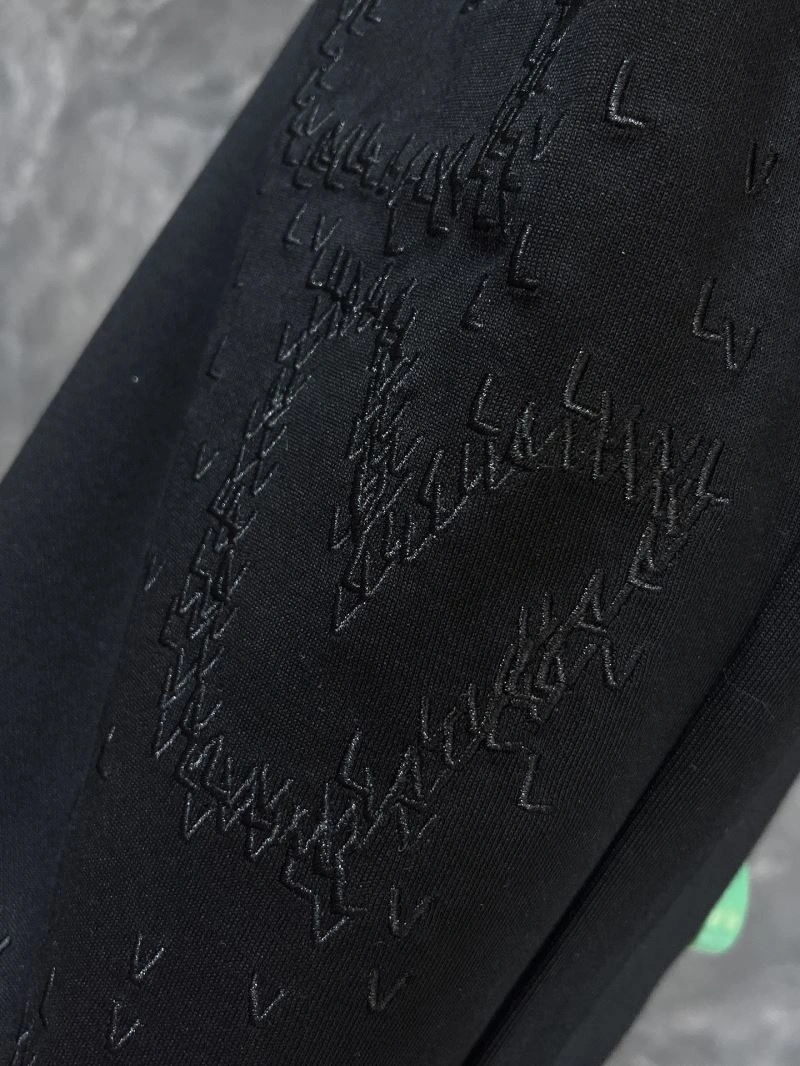 Resilient Louis Vuitton Short Pants 136439