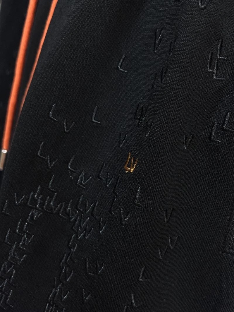 Resilient Louis Vuitton Short Pants 136439