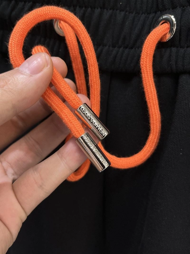 Resilient Louis Vuitton Short Pants 136439