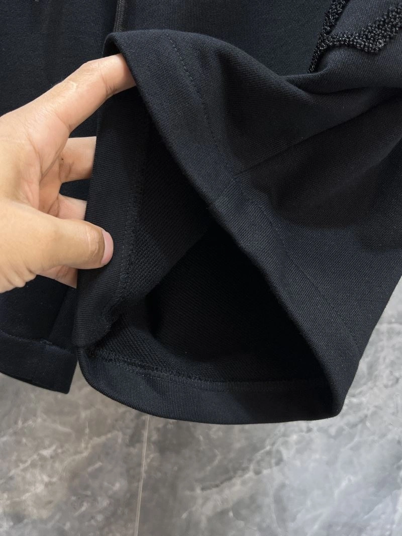 Modern Louis Vuitton Short Pants 136444