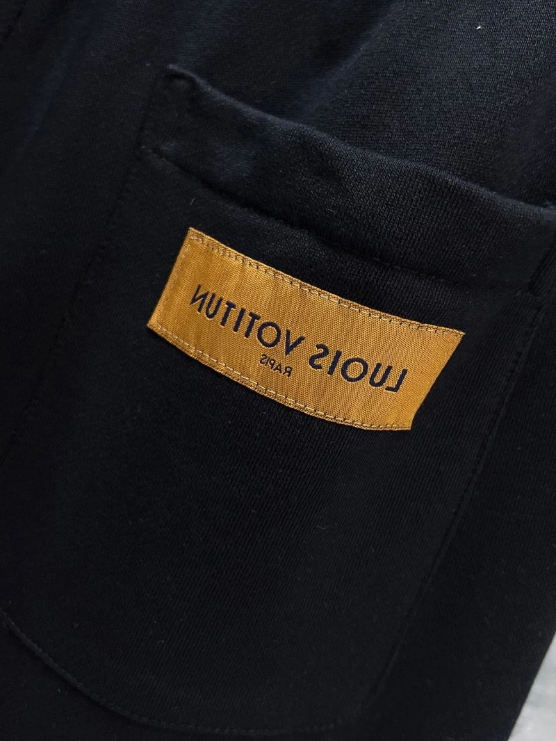 Modern Louis Vuitton Short Pants 136444