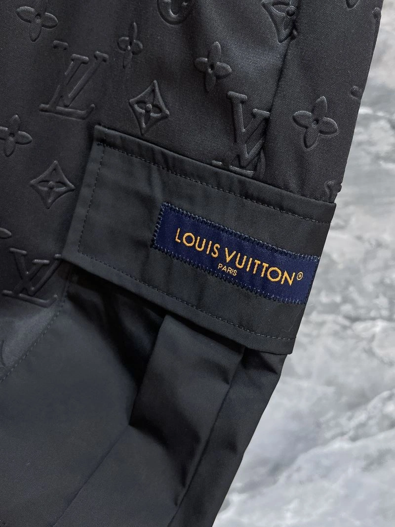 WrinkleFree Louis Vuitton Short Pants 136429
