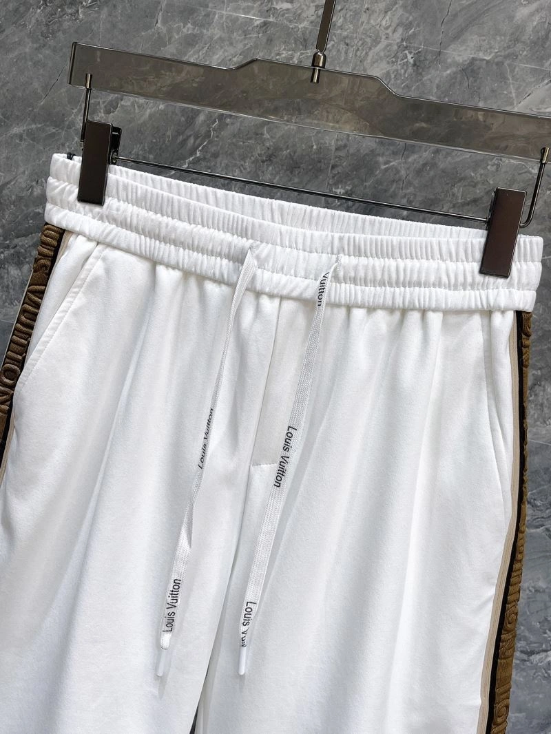 Sporty Louis Vuitton Short Pants 136418