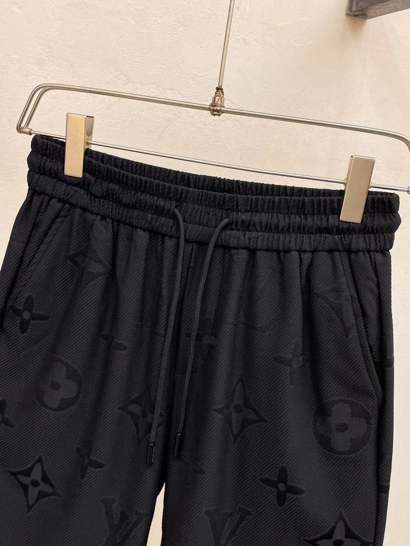 Stylish Louis Vuitton Short Pants 136415