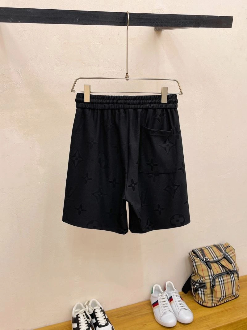 Stylish Louis Vuitton Short Pants 136415