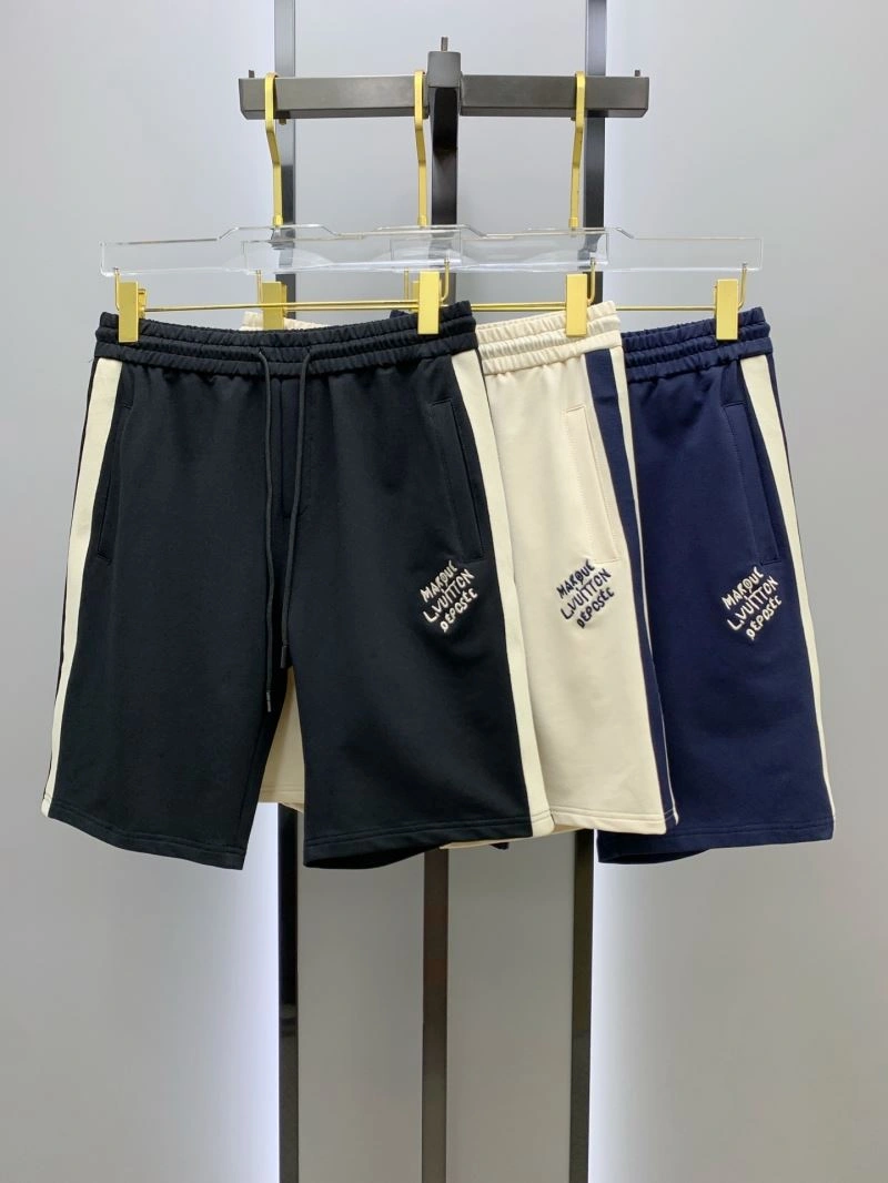 Stretchable Louis Vuitton Short Pants 136411