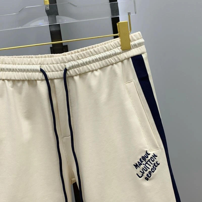 Stretchable Louis Vuitton Short Pants 136411
