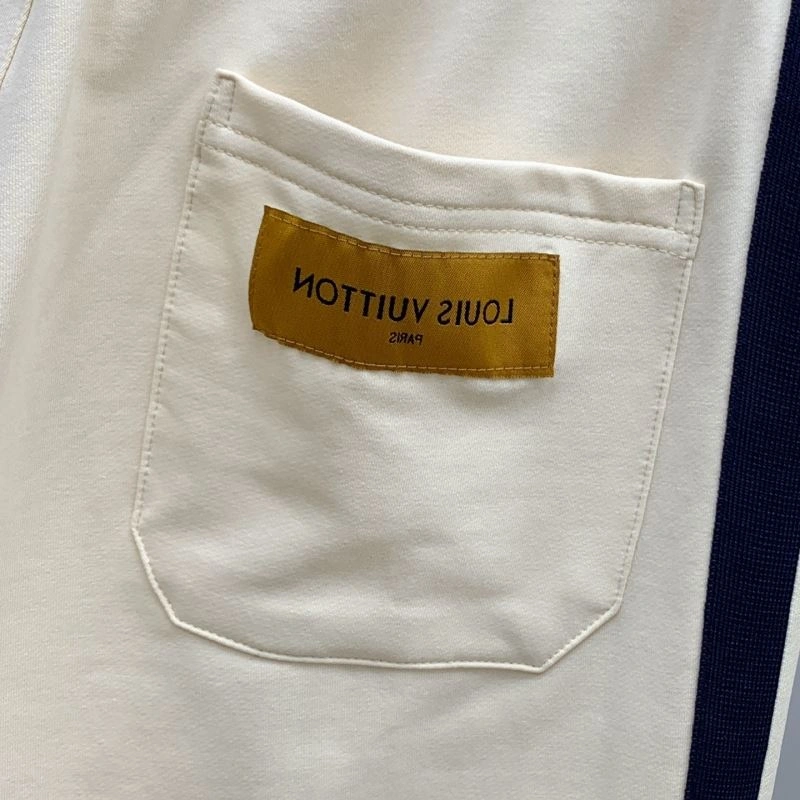 Stretchable Louis Vuitton Short Pants 136411