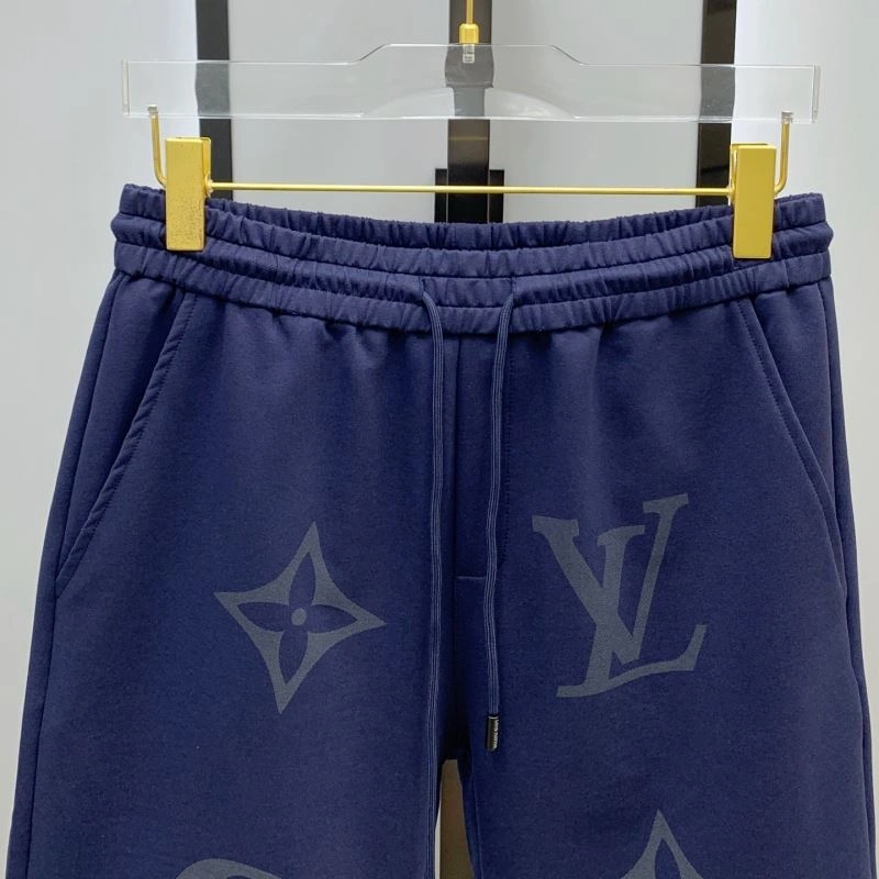 Louis Vuitton Short Pants FashionForward 136405