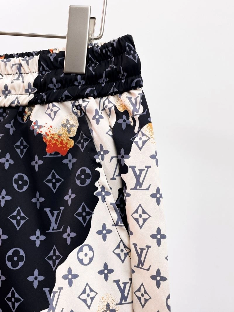 Trendsetting Louis Vuitton Short Pants 136382