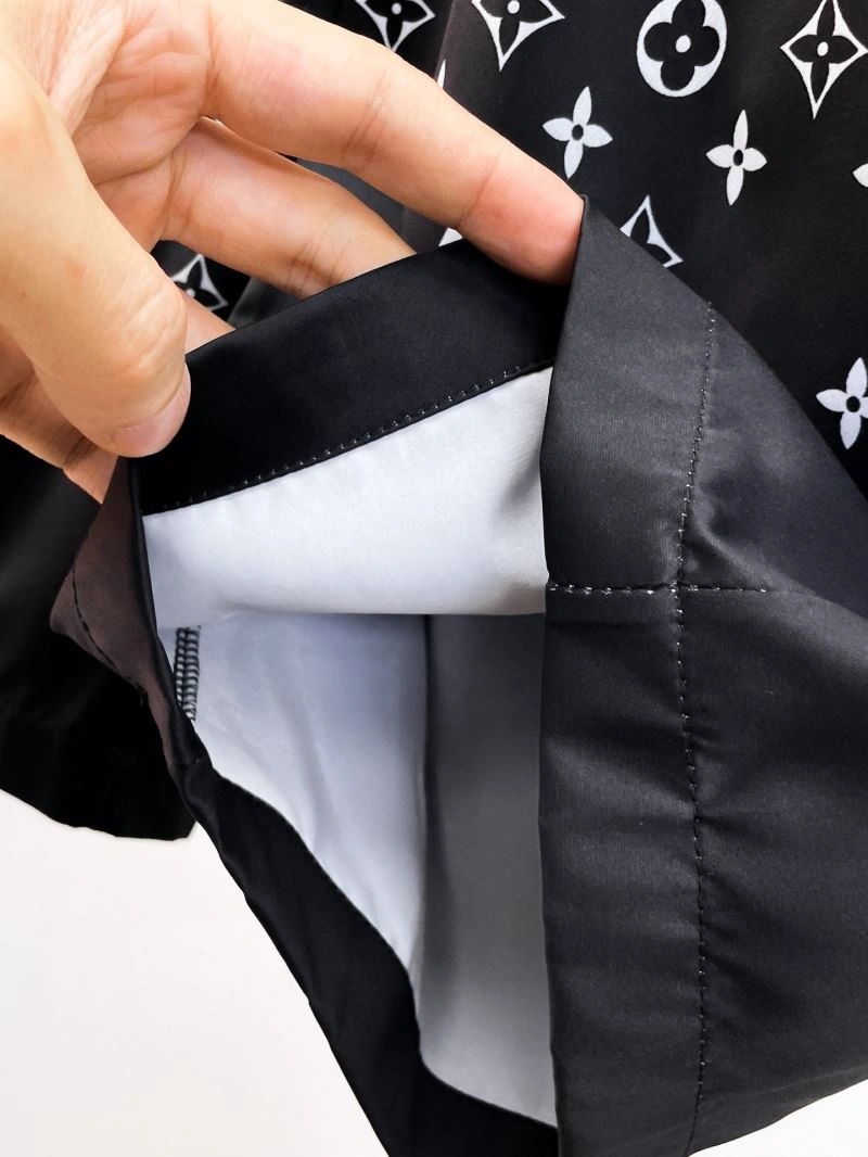 MoistureWicking Louis Vuitton Short Pants 136384