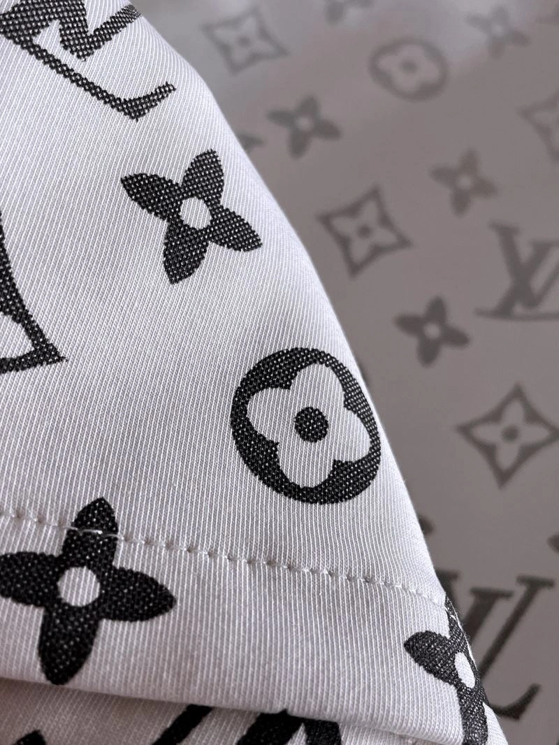 Louis Vuitton Short Pants Upgraded 136403