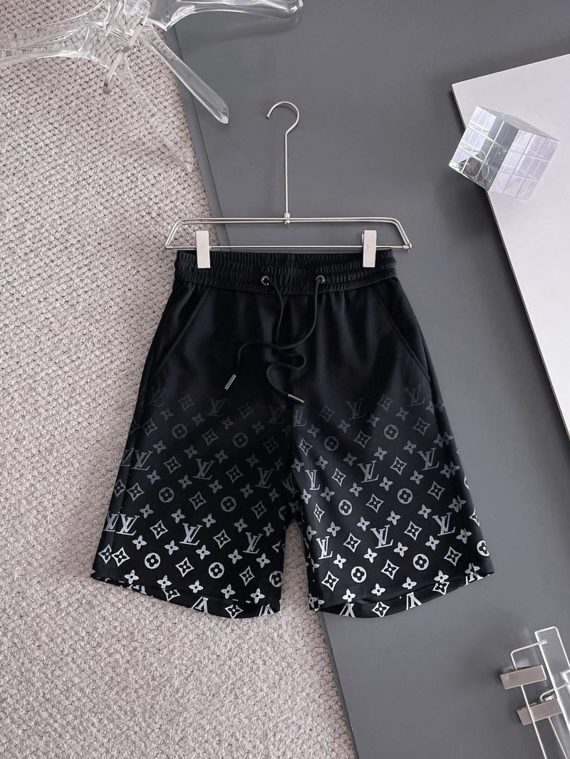 Compact Louis Vuitton Short Pants 136385