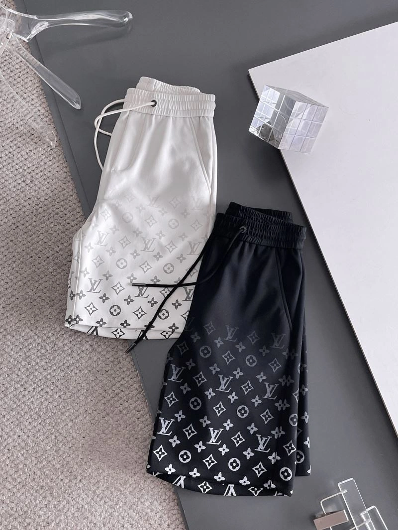 Compact Louis Vuitton Short Pants 136385