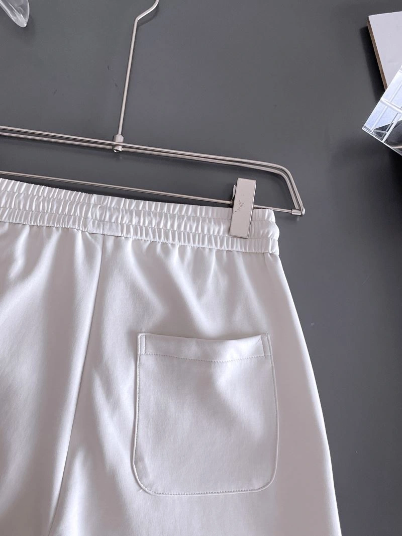 Compact Louis Vuitton Short Pants 136393
