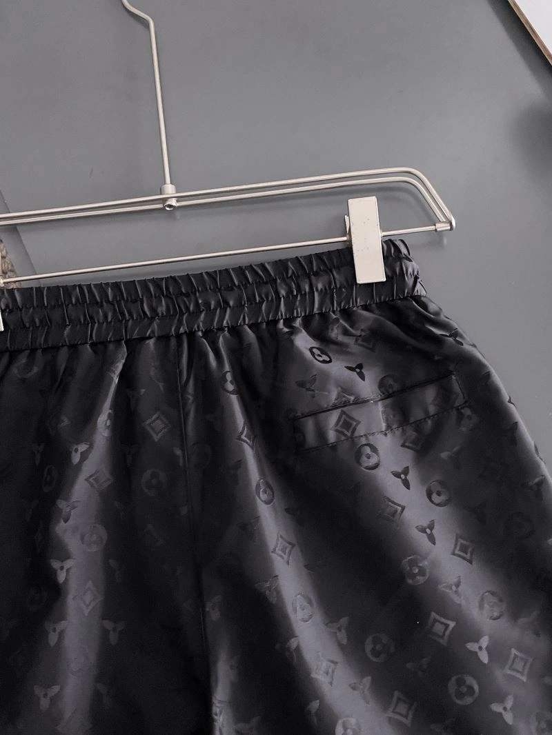 Louis Vuitton Short Pants Sophisticated 136397