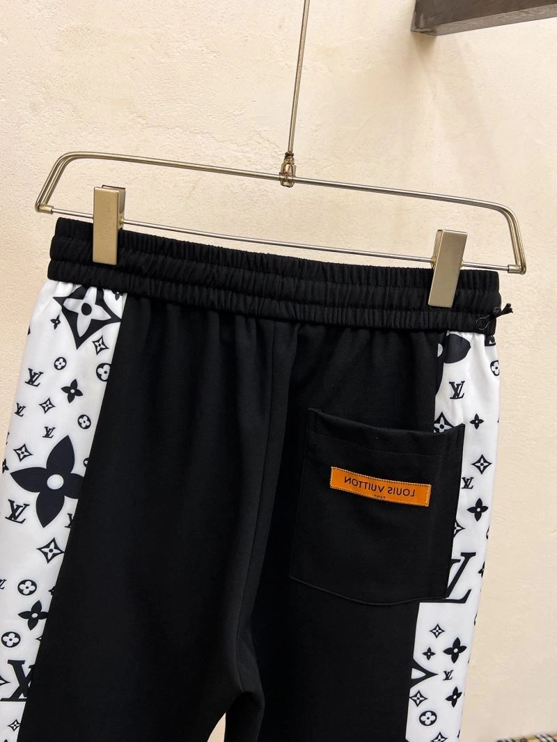 Louis Vuitton Short Pants Contemporary 136376