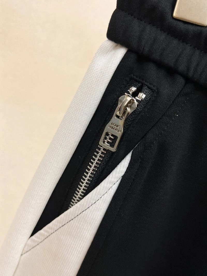 Louis Vuitton Short Pants ModernLook 136375