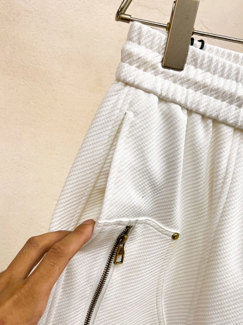 Durable Louis Vuitton Short Pants 136373