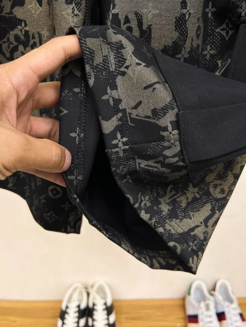 Elegant Louis Vuitton Short Pants 136362