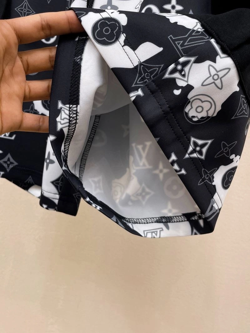 Louis Vuitton Short Pants Neat 136359
