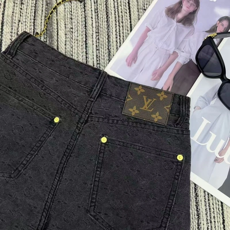 Louis Vuitton Short Pants WeatherProof 131044