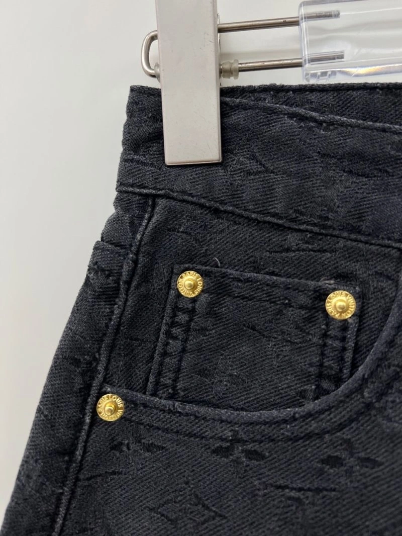 Louis Vuitton Short Pants Sporty 131038