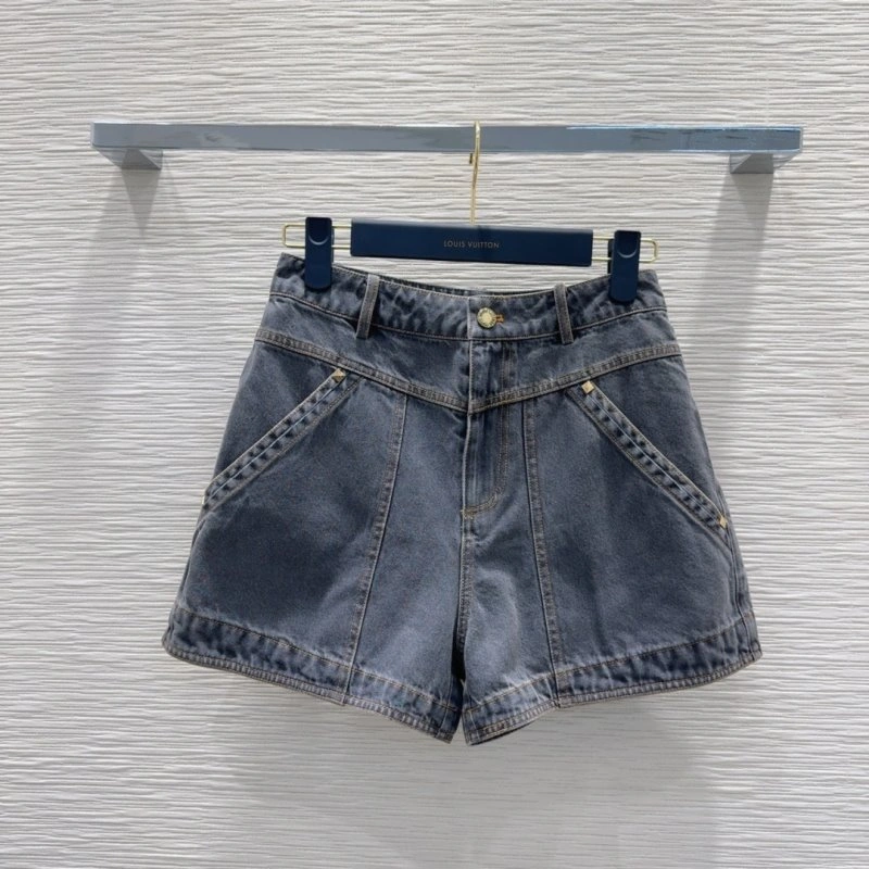 Elegant Louis Vuitton Short Pants 131053