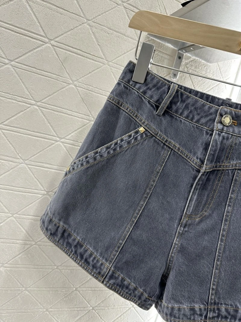 Louis Vuitton Short Pants GoAnywhere 131042
