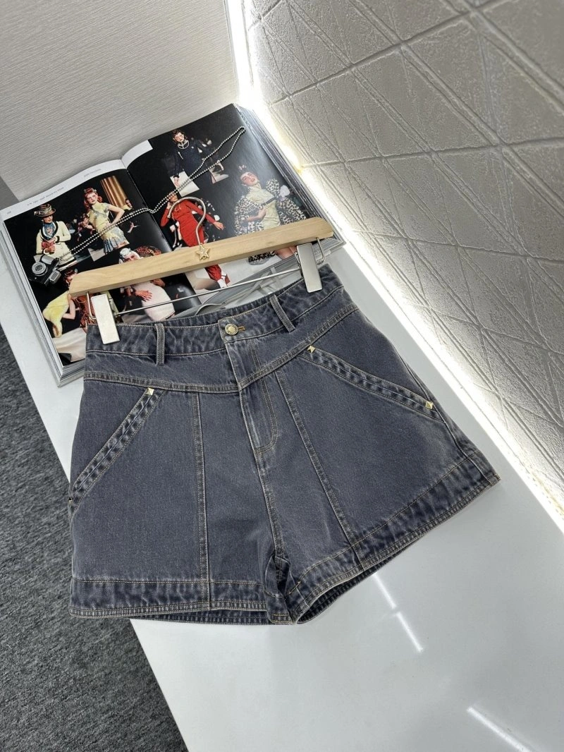 Louis Vuitton Short Pants GoAnywhere 131042